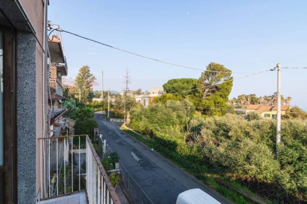 casa indipendente in vendita a Gravina di Catania