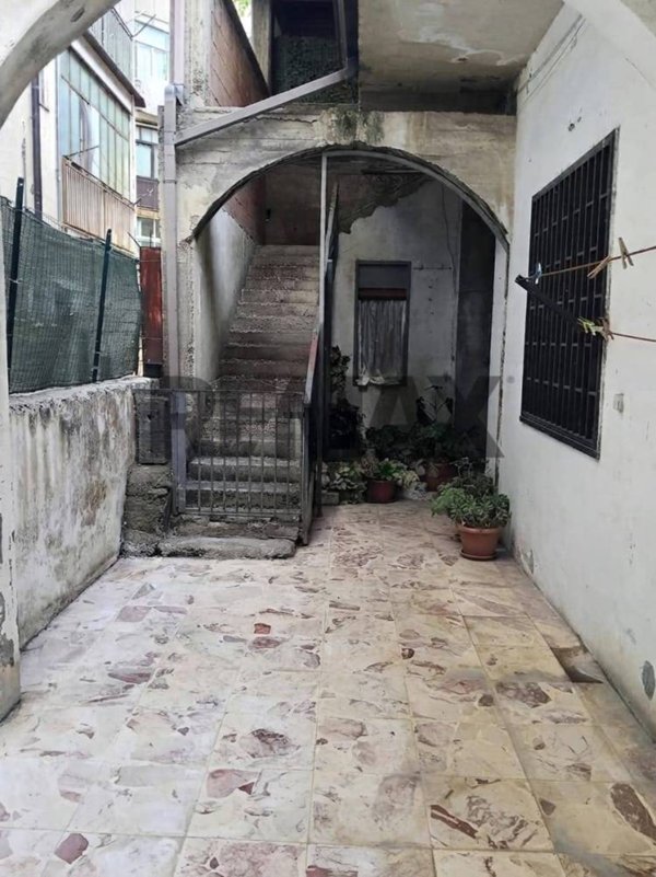 casa indipendente in vendita a Gravina di Catania