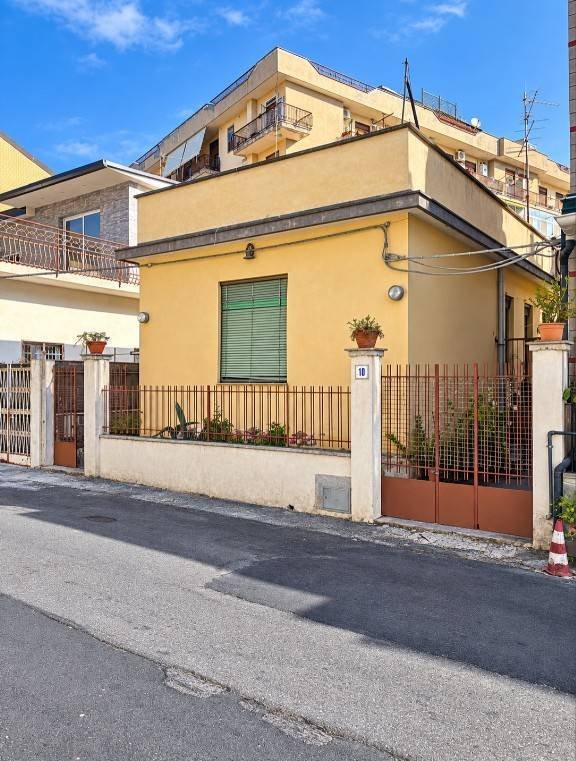 casa indipendente in vendita a Gravina di Catania in zona San Paolo