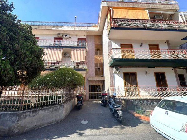 appartamento in vendita a Gravina di Catania in zona Fasano