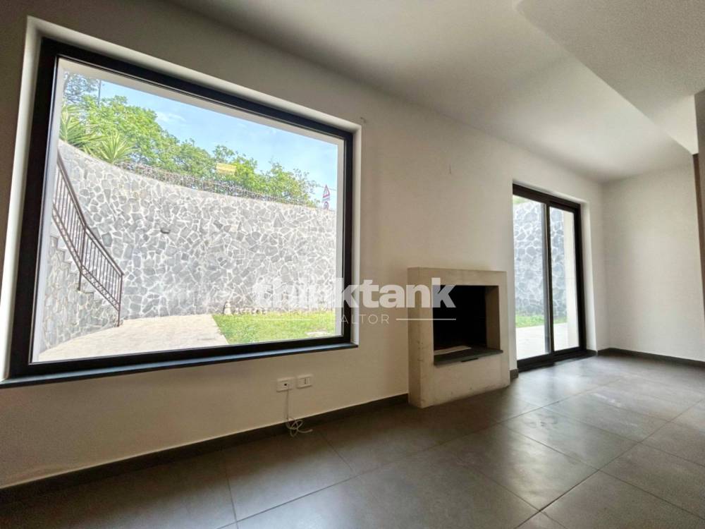 casa indipendente in vendita a Gravina di Catania
