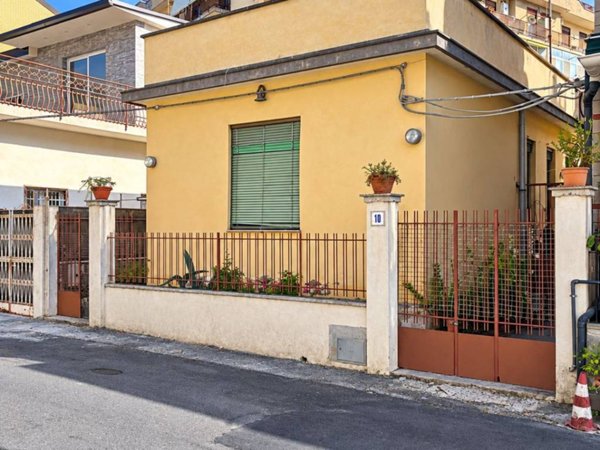 casa indipendente in vendita a Gravina di Catania in zona San Paolo