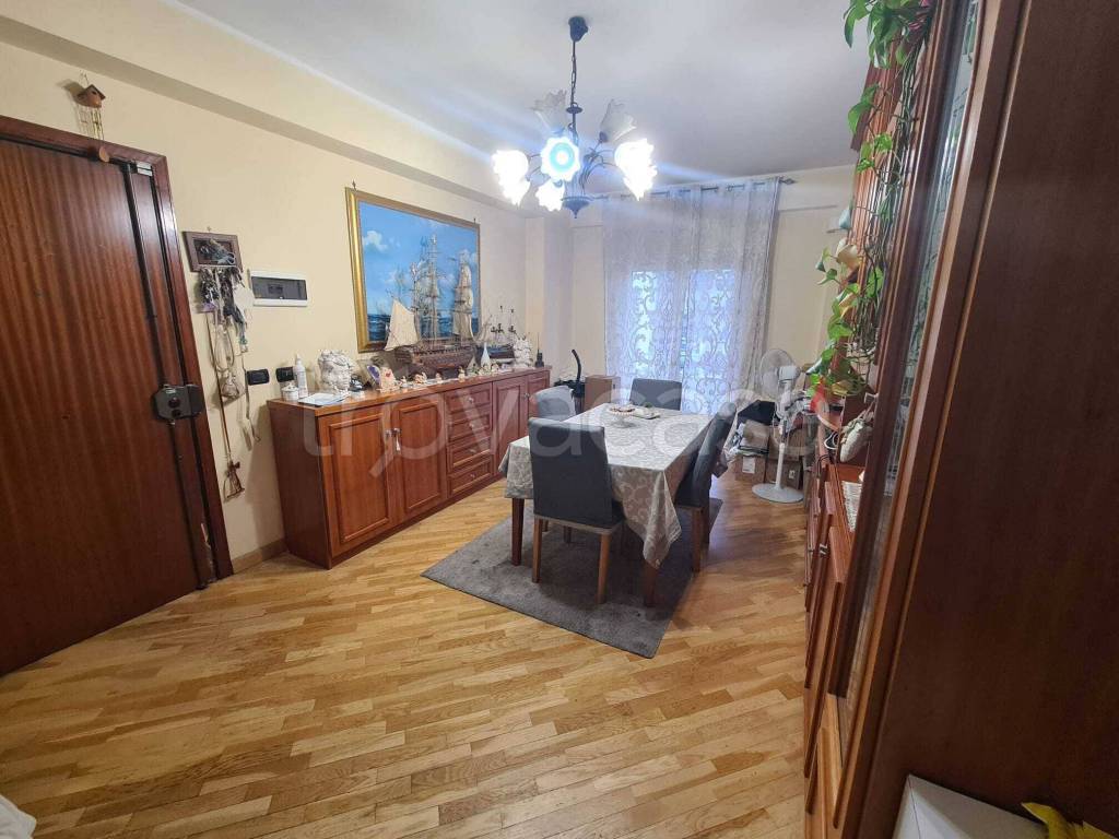 appartamento in vendita a Gravina di Catania in zona Coviello