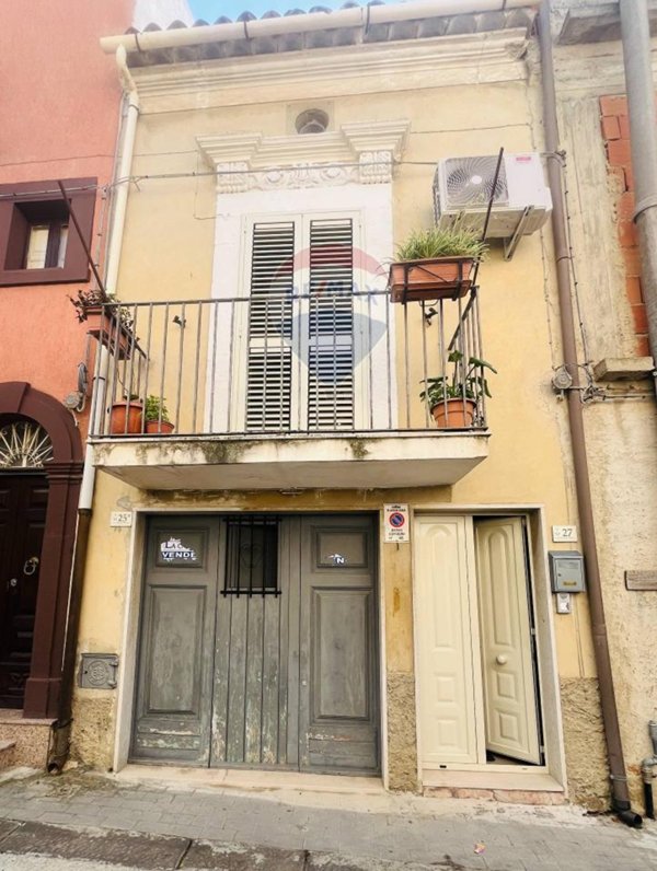 casa indipendente in vendita a Licodia Eubea