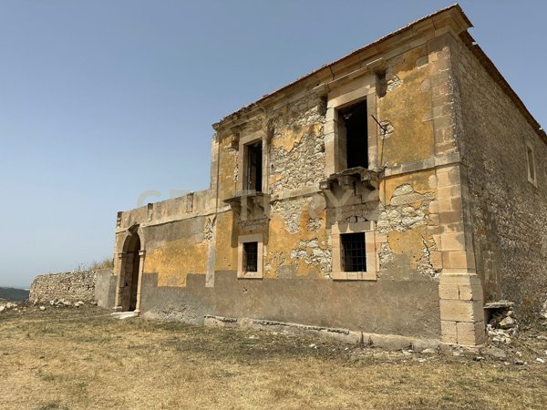 casale in vendita a Licodia Eubea