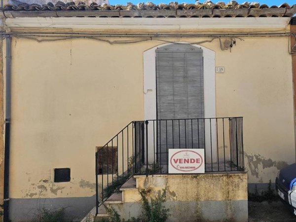 casa indipendente in vendita a Licodia Eubea