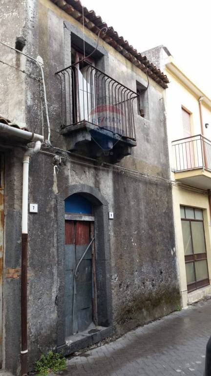 casa indipendente in vendita a Linguaglossa