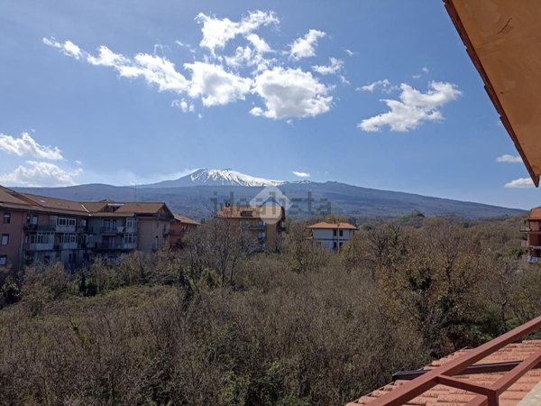 casa indipendente in vendita a Linguaglossa
