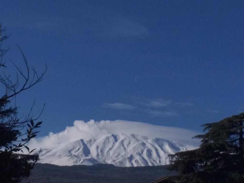 casa indipendente in vendita a Linguaglossa