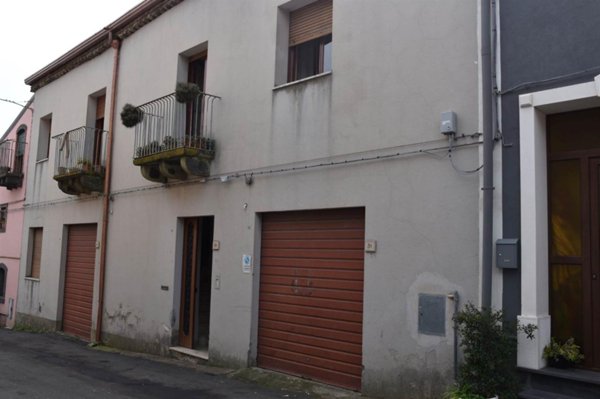 casa indipendente in vendita a Linguaglossa