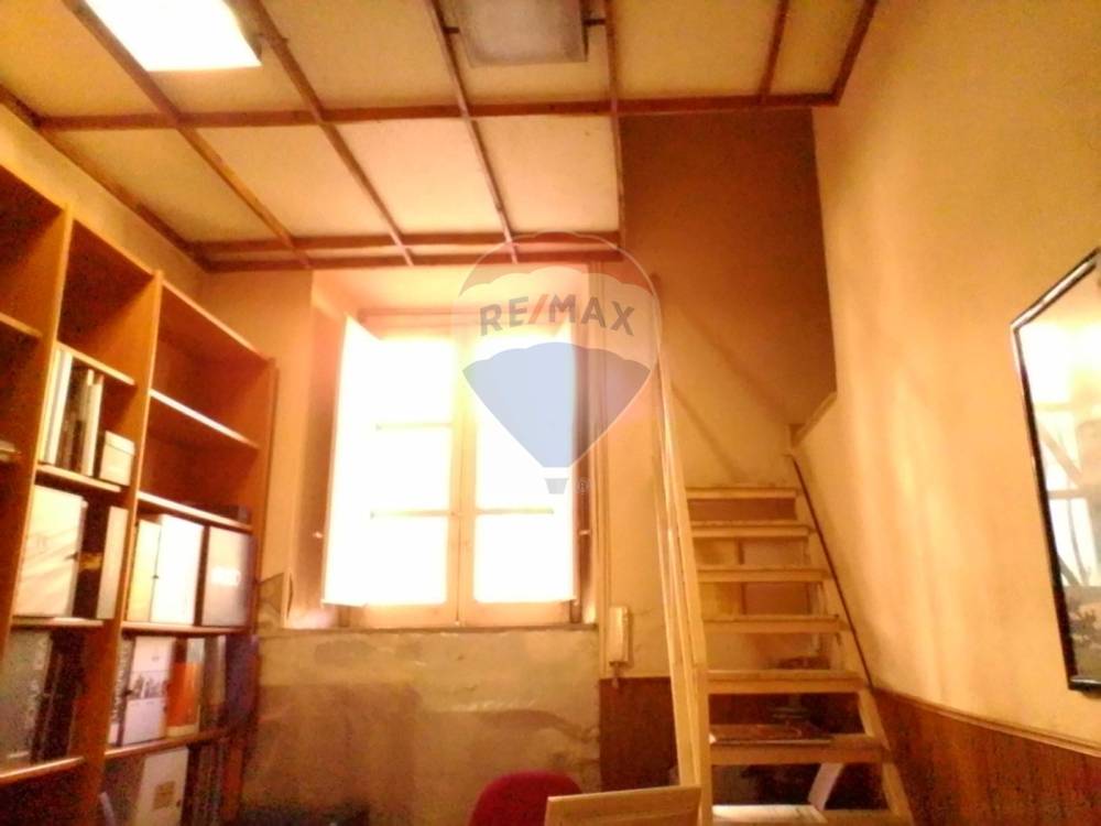 locale commerciale in vendita a Linguaglossa