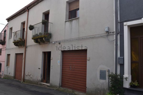 casa indipendente in vendita a Linguaglossa