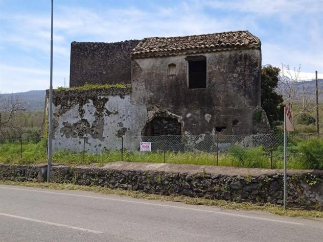 casa indipendente in vendita a Linguaglossa