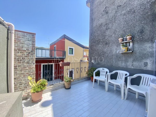 casa indipendente in vendita a Linguaglossa