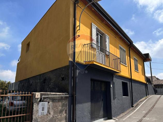 casa indipendente in vendita a Linguaglossa