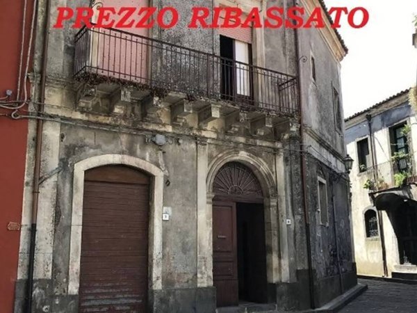 casa indipendente in vendita a Linguaglossa