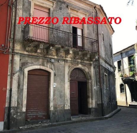 casa indipendente in vendita a Linguaglossa