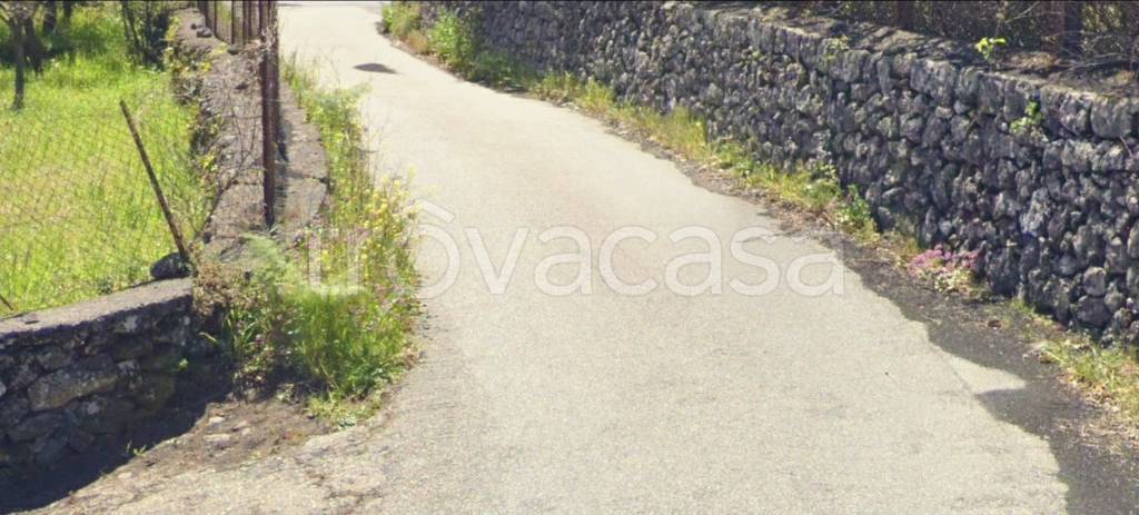 ufficio in vendita a Linguaglossa