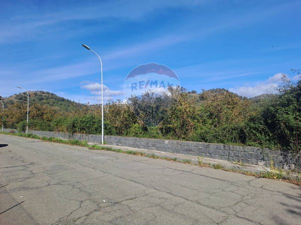 terreno edificabile in vendita a Linguaglossa