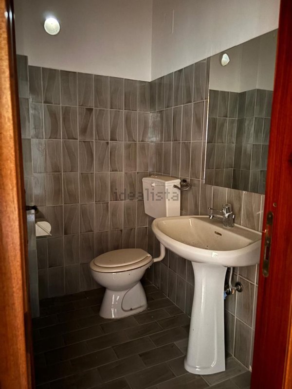 locale commerciale in vendita a Linguaglossa