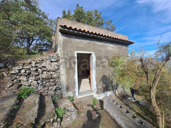 casa indipendente in vendita a Linguaglossa