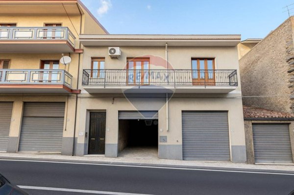 casa indipendente in vendita a Linguaglossa