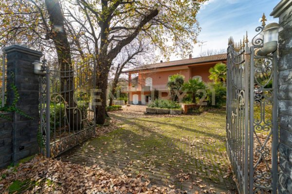 casa indipendente in vendita a Linguaglossa