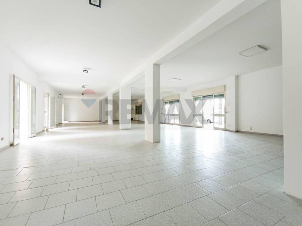 negozio in vendita a Linguaglossa