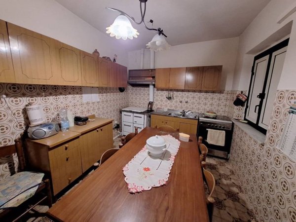 casa indipendente in vendita a Linguaglossa