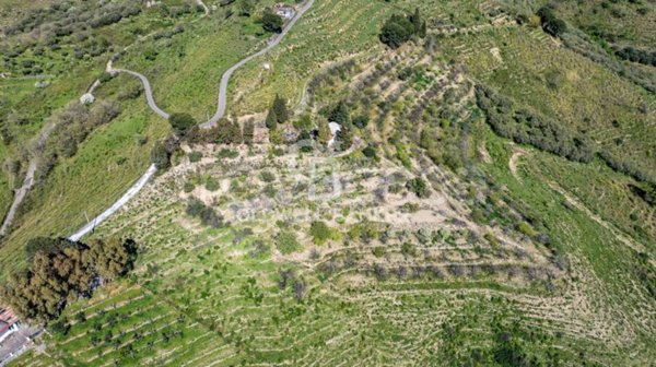 casa indipendente in vendita a Linguaglossa