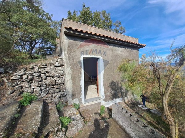 casa indipendente in vendita a Linguaglossa in zona Catena