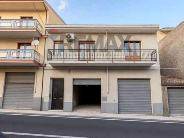 casa indipendente in vendita a Linguaglossa in zona Catena