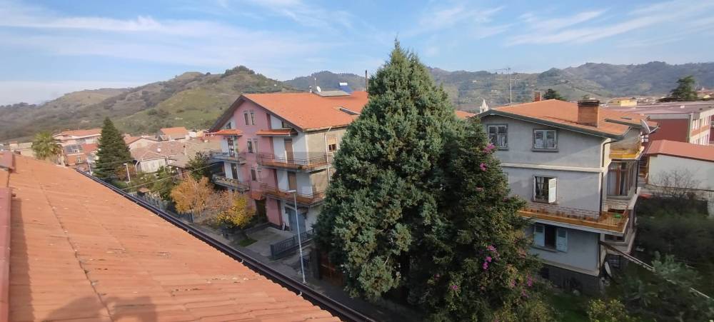 casa indipendente in vendita a Linguaglossa in zona Catena