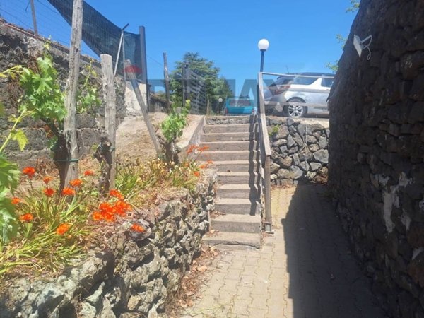 casa indipendente in vendita a Linguaglossa