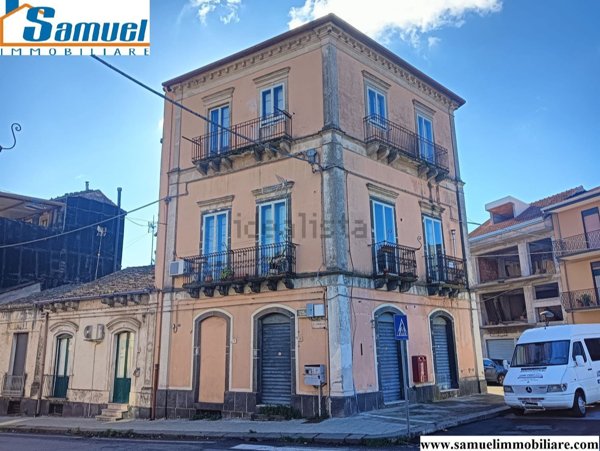 appartamento in vendita a Linguaglossa in zona Catena
