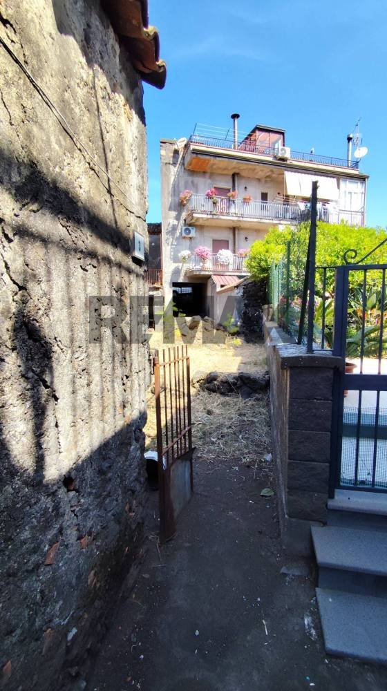 casa indipendente in vendita a Linguaglossa