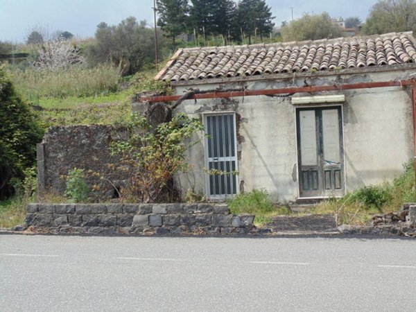 casa indipendente in vendita a Mascali in zona Montargano