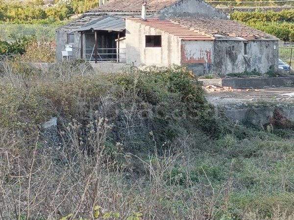 casa indipendente in vendita a Mascali in zona Fondachello