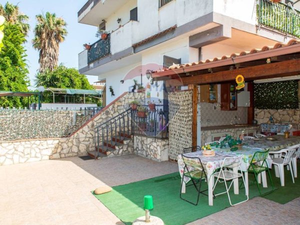casa indipendente in vendita a Mascali in zona Fondachello