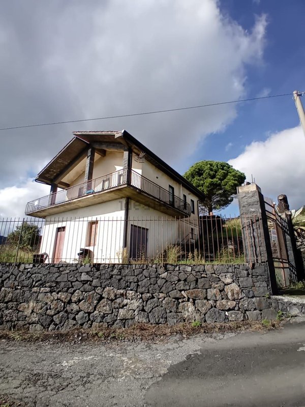 casa indipendente in vendita a Mascali