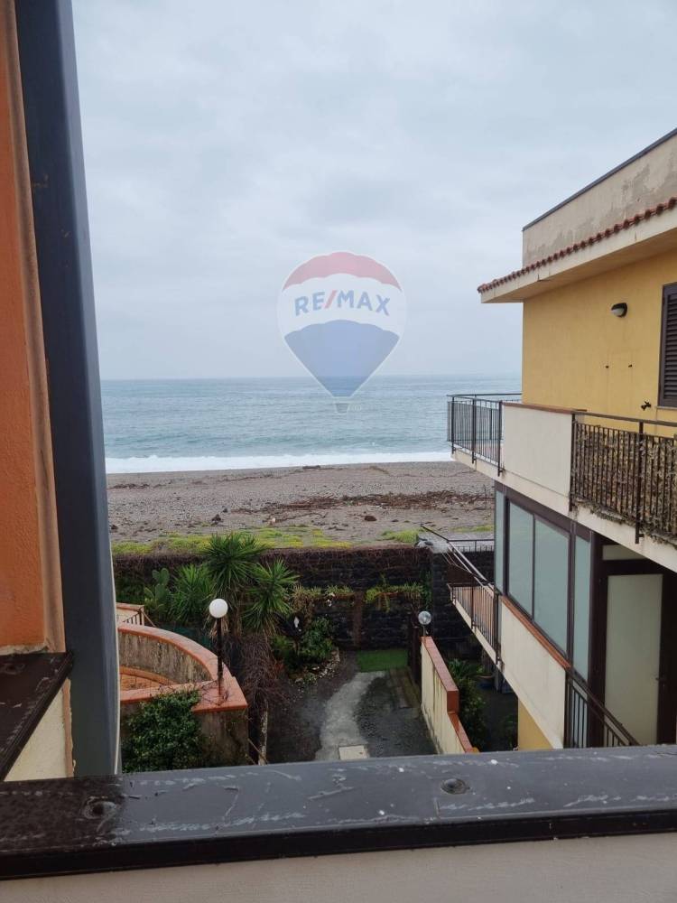 casa indipendente in vendita a Mascali in zona Fondachello