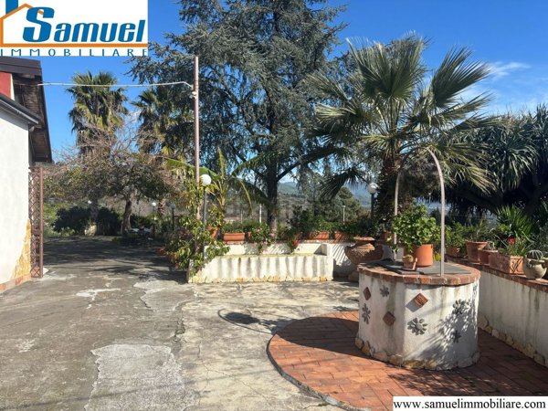casa indipendente in vendita a Mascali in zona Santa Venera
