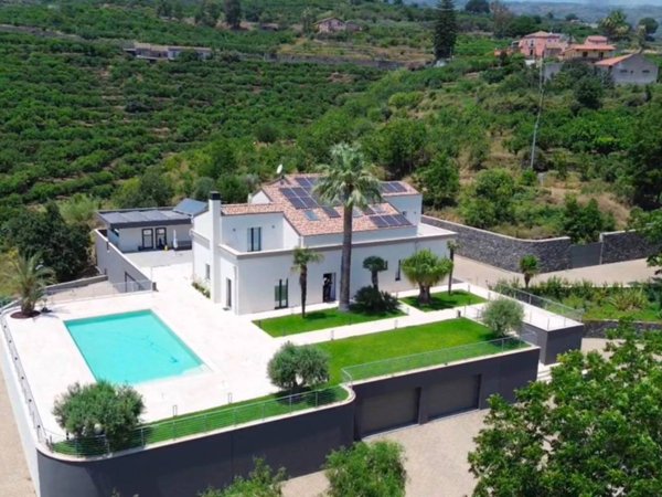 casa indipendente in vendita a Mascali in zona Nunziata