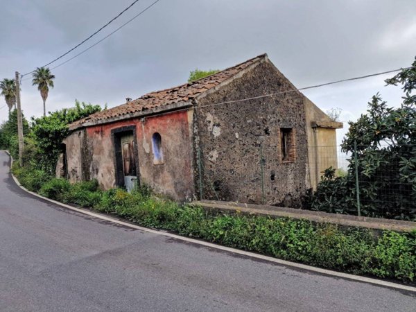 casa indipendente in vendita a Mascali in zona Santa Venera