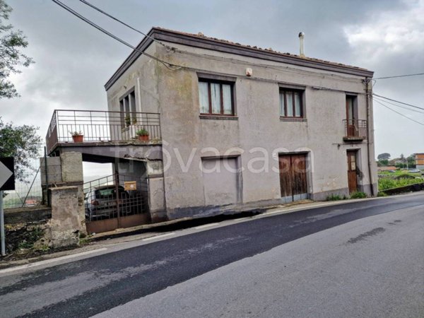 casa indipendente in vendita a Mascali in zona Santa Venera