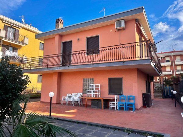 casa indipendente in vendita a Mascali in zona Fondachello