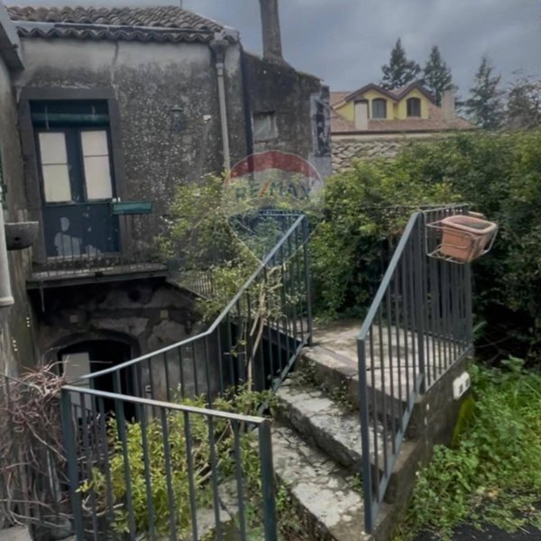 casa indipendente in vendita a Mascali in zona Puntalazzo