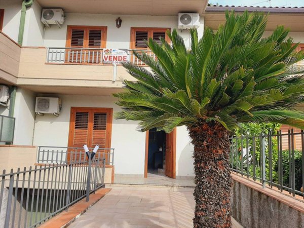 casa indipendente in vendita a Mascali