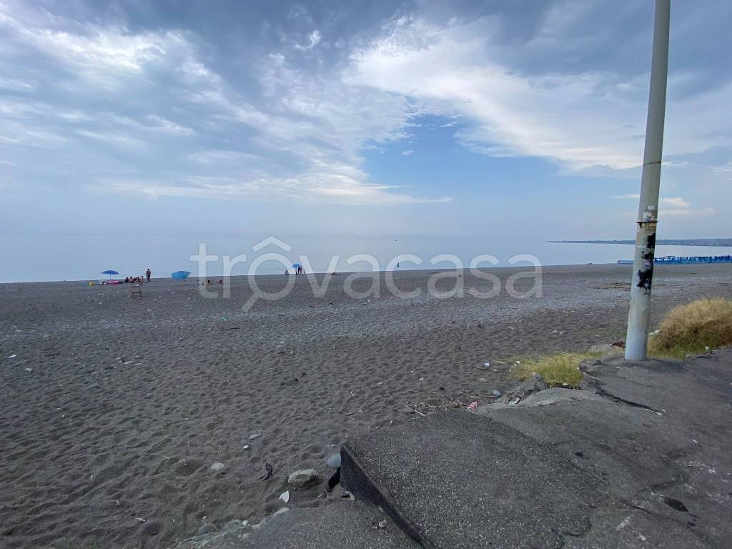 appartamento in vendita a Mascali in zona Fondachello