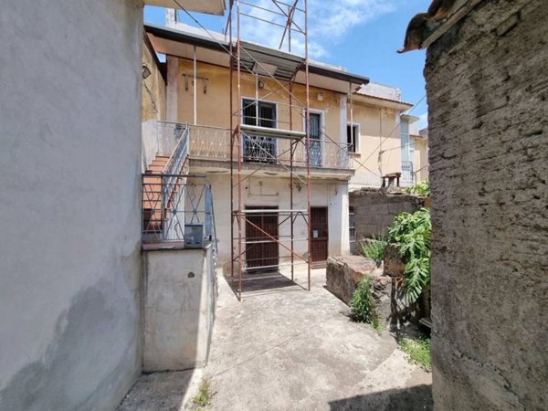 casa indipendente in vendita a Mascali in zona Sant'Antonino